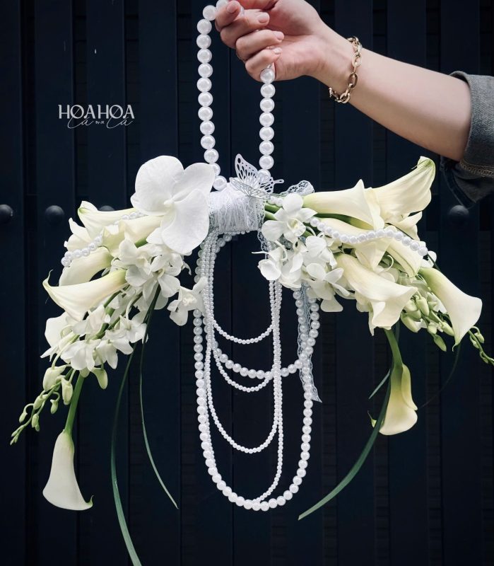 White Melody – Hoa Cưới Cao Cấp Phong Cách Cổ Điển | Hoa Hoa Lá Lá