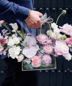 Amethyst Garden – Giỏ Hoa Mica Tone Tím Giao Nhanh | Hoa Hoa Lá Lá