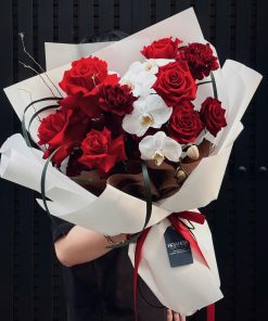 A Love Written in Velvet - Bó Hoa Hồng Nhung Mix Lan Hồ Điệp | Hoa Hoa Lá Lá