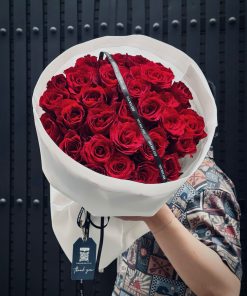 Alternative view of Scarlet Love – Bó Hoa Hồng Nhung Cao Cấp | Hoa Hoa Lá Lá